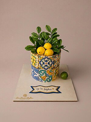 İtalyan Tarzı Limon Figürlü Pasta